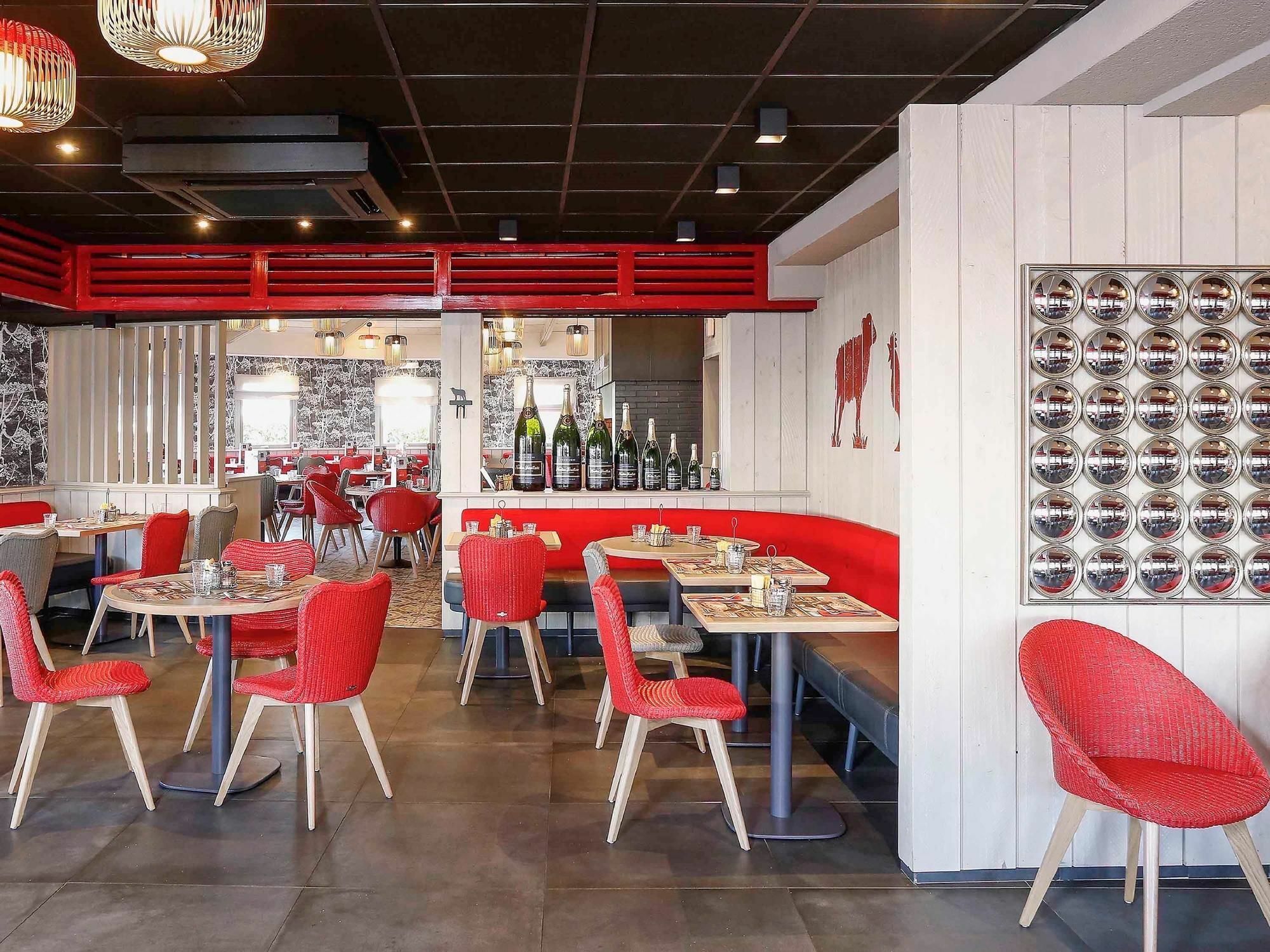 Отель Ibis Reims Тинкё Экстерьер фото